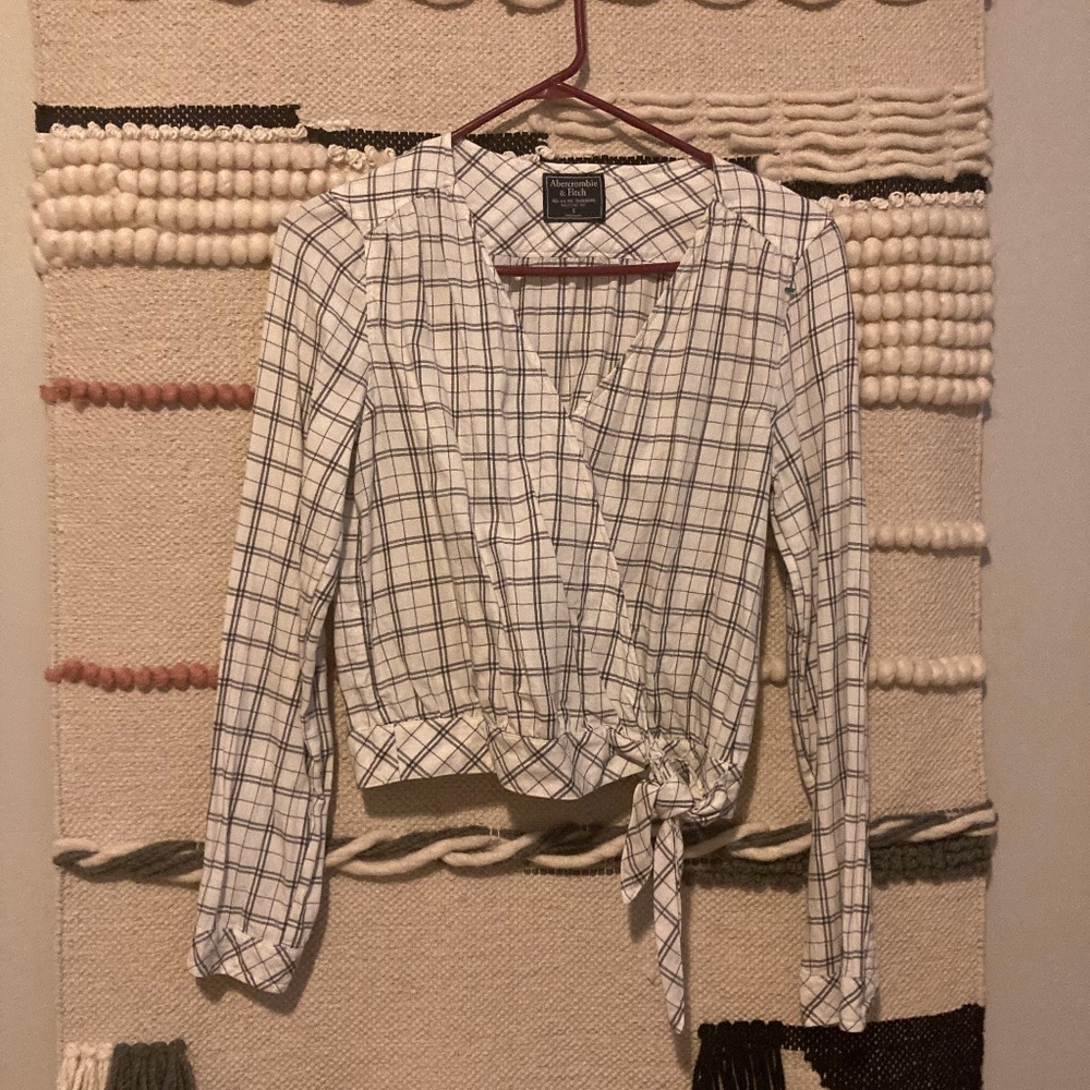 Aeropostale wrap blouse flowy long sleeve